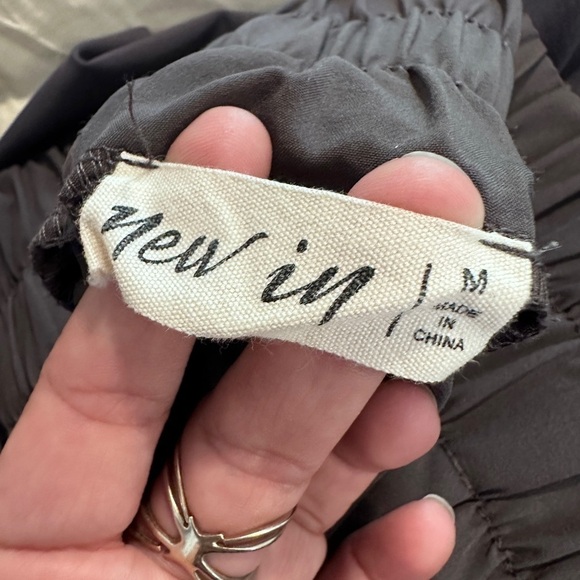 New In Women’s Size Medium Gray High-Waist Jogger Pants - Picture 11 of 12